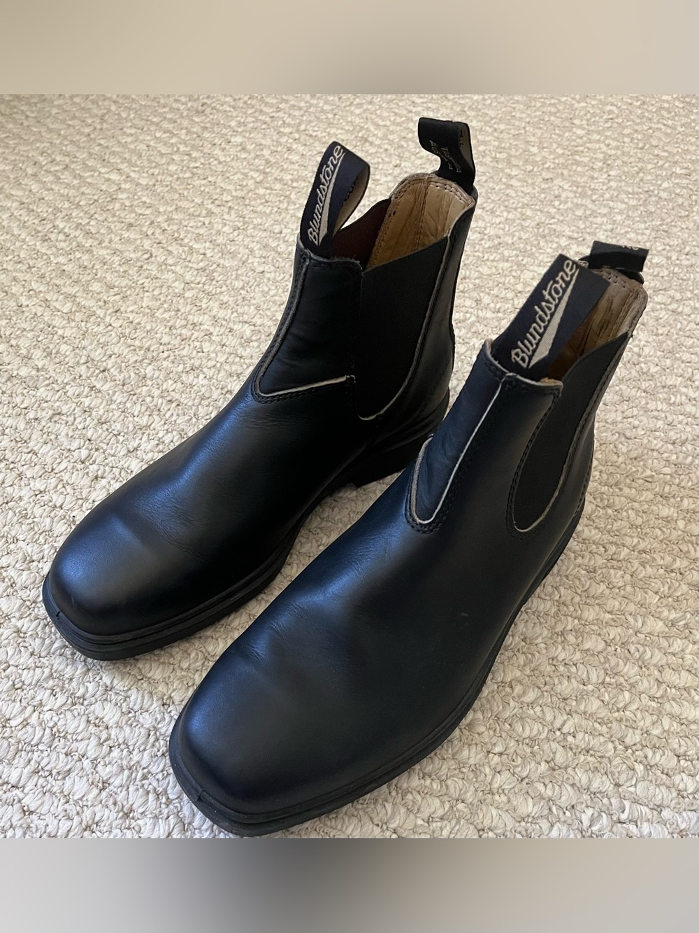 Blundstone 068 Unisex Black Chisel Toe Boots, Sz 10women, Sz. 8men